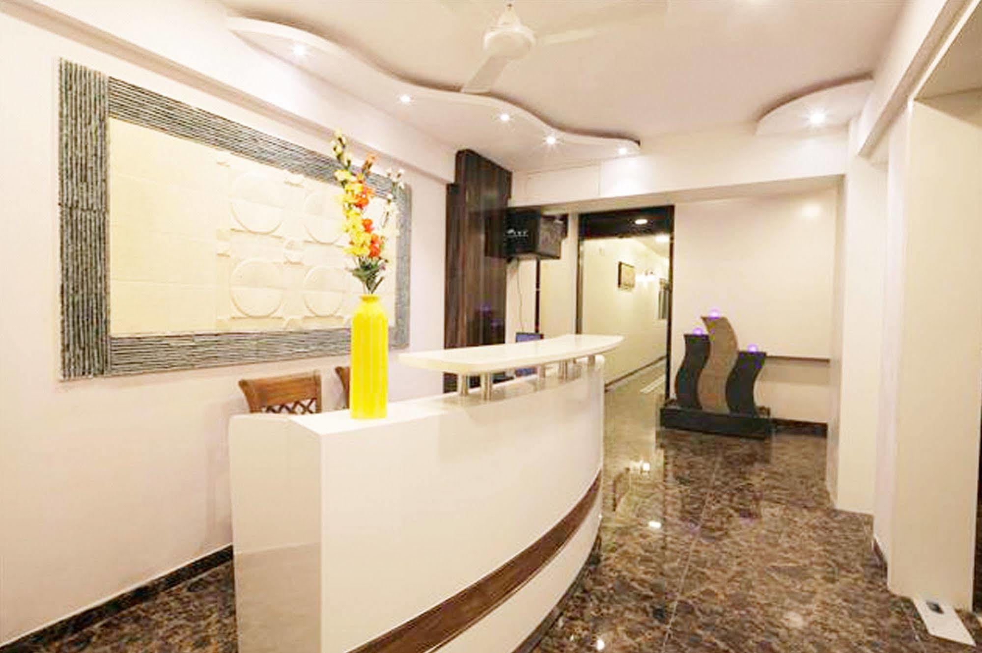 Fabexpress Annex Executive Andheri East Mumbai Exterior photo